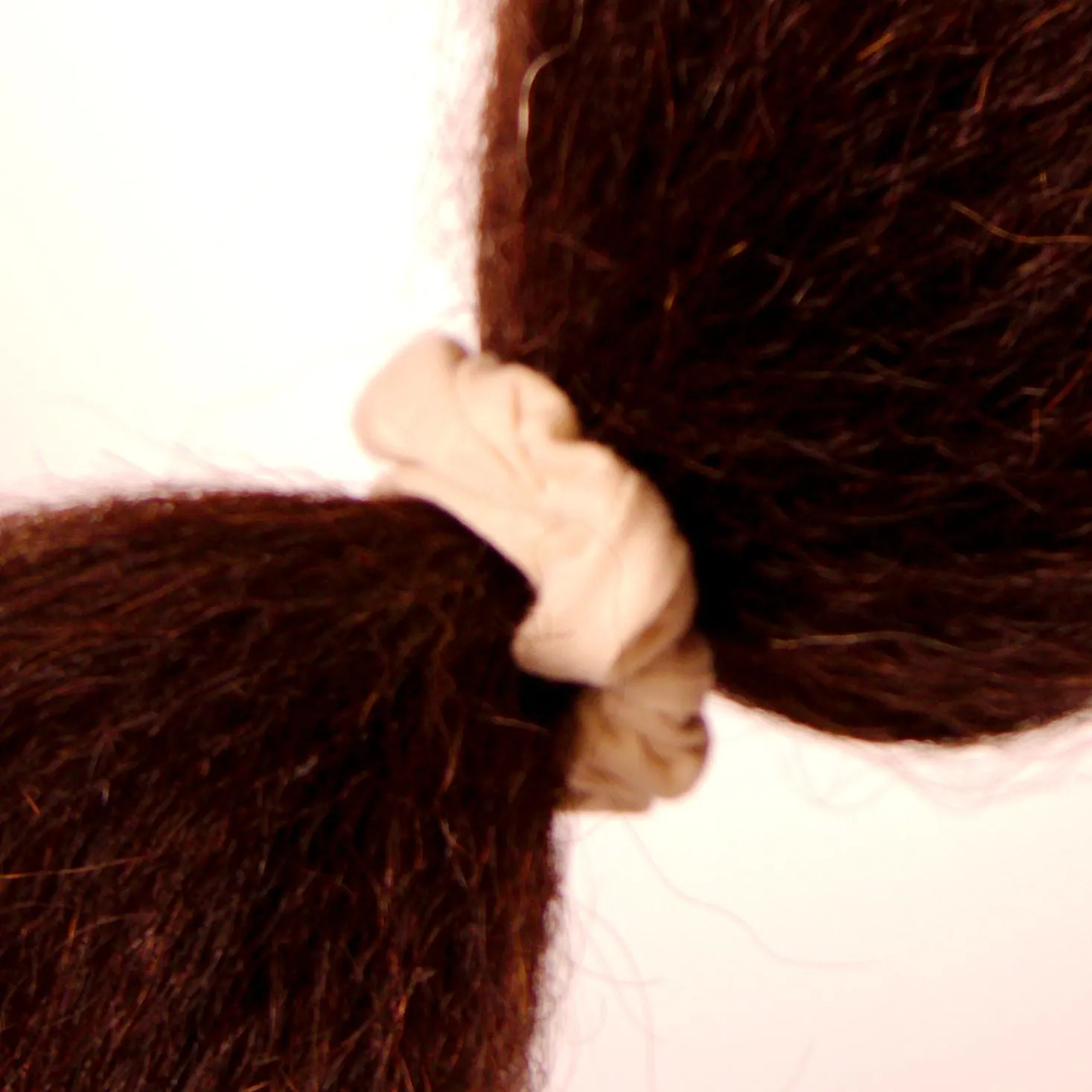 Amelia Beauty, Medium Tan Jersey Scrunchies, 2.5in Diameter, Gentle on Hair, Strong Hold, No Snag, No Dents or Creases. 10 Pack