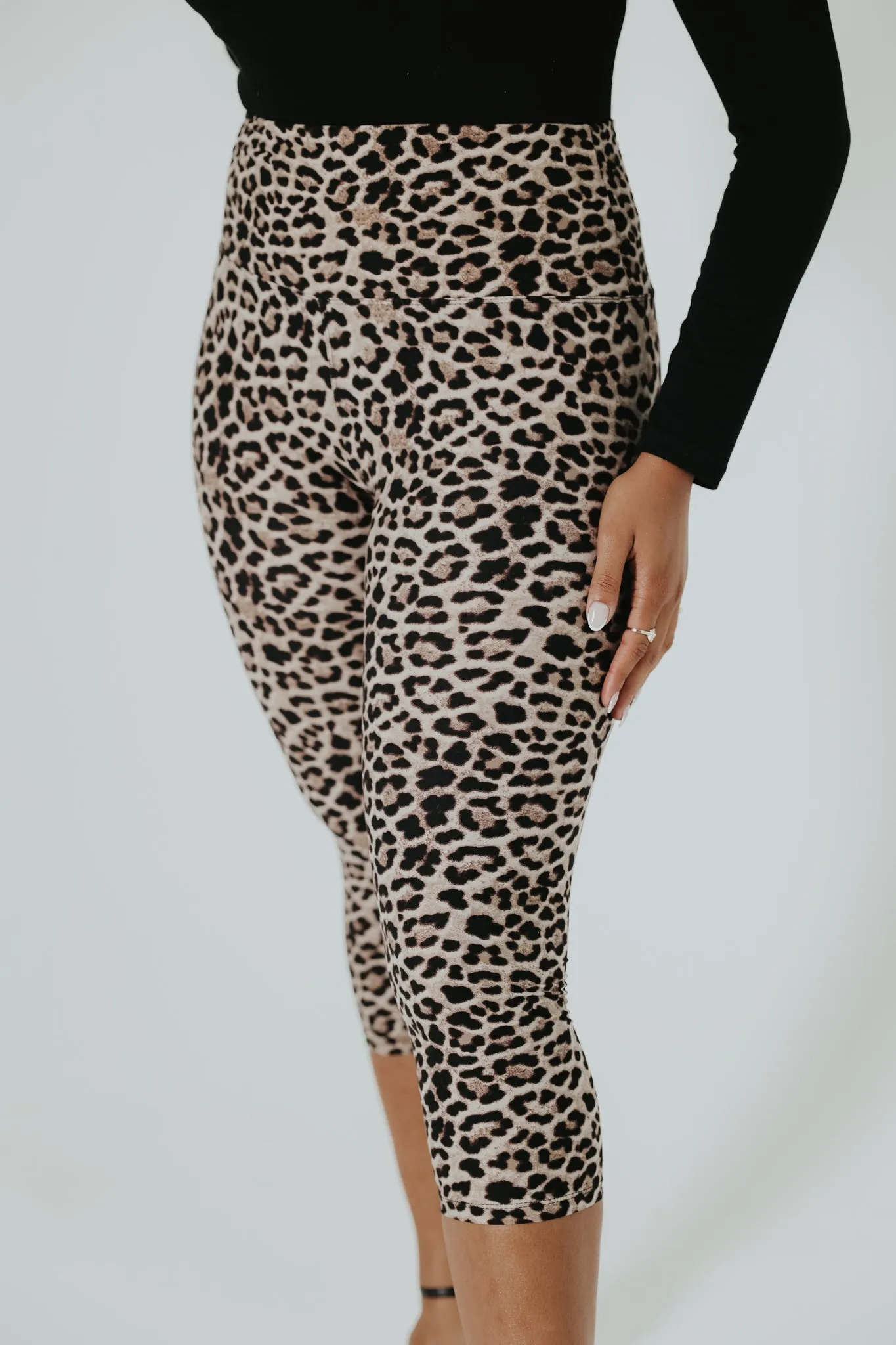 Ann Capri-Leopard Brown