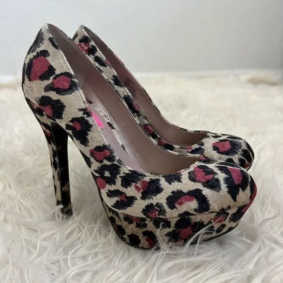 Betsey Johnson Diskko Pumps Leopard Cheetah Tan Black &amp; Pink Velvet Size US 7.5