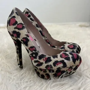 Betsey Johnson Diskko Pumps Leopard Cheetah Tan Black &amp; Pink Velvet Size US 7.5