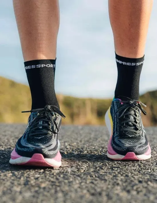 Compressport - Pro Racing Socks V4.0  Run High - New