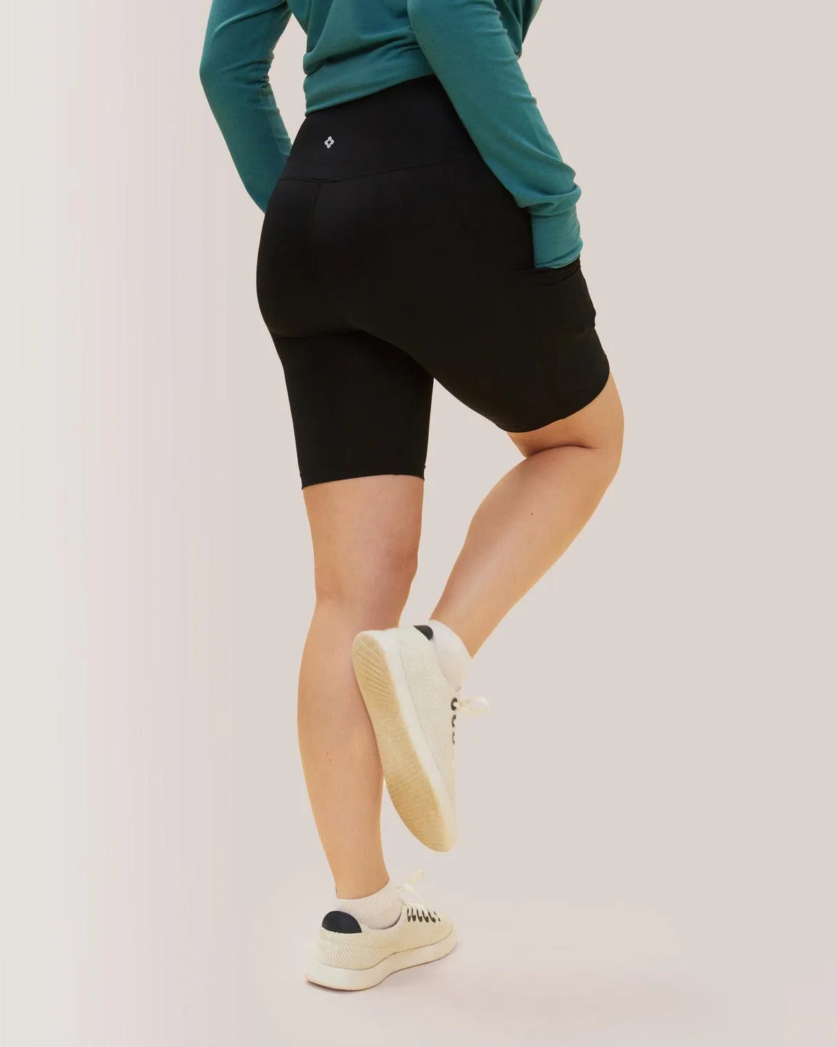 Divine Short with Side Pockets - Total Eclipse