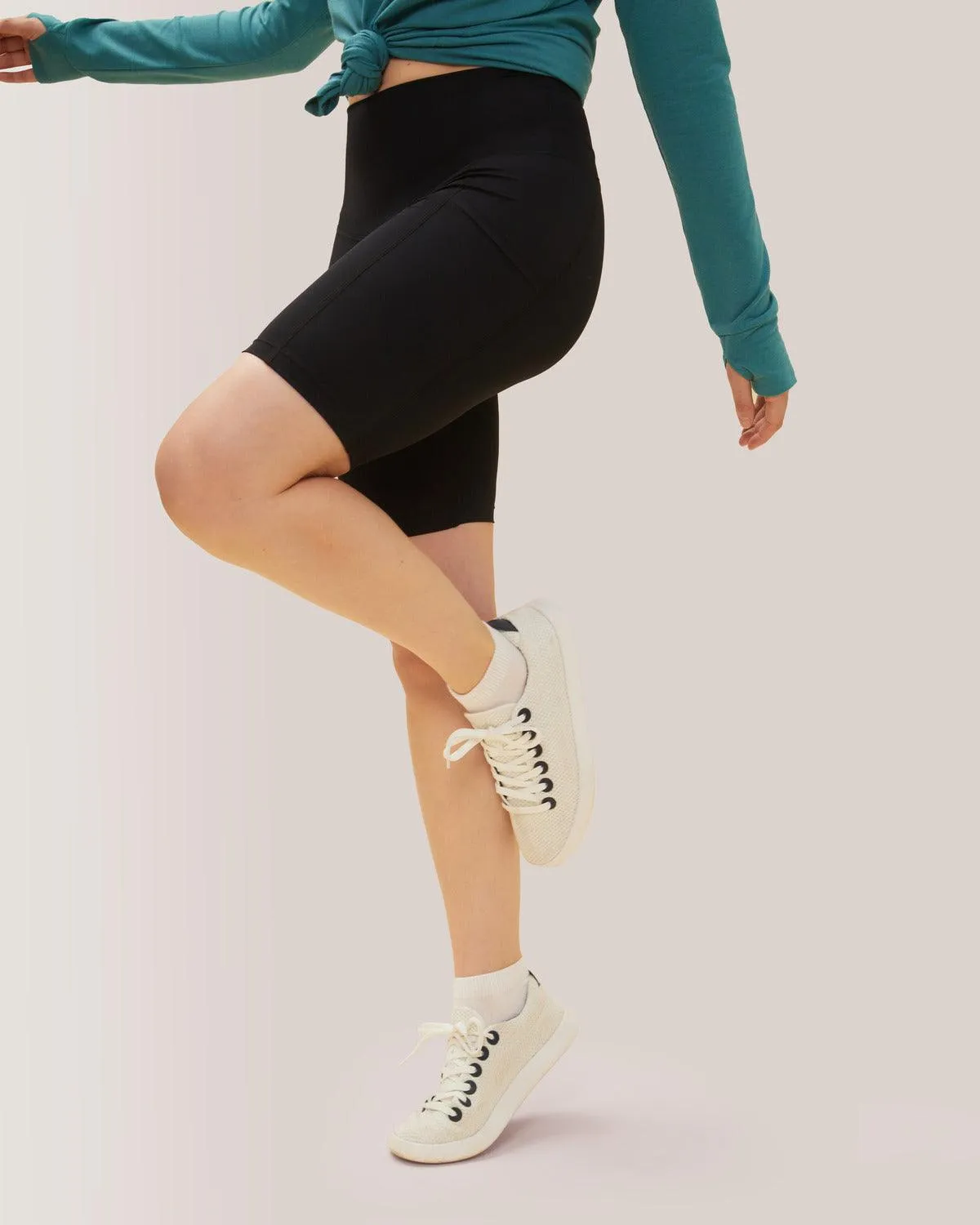 Divine Short with Side Pockets - Total Eclipse