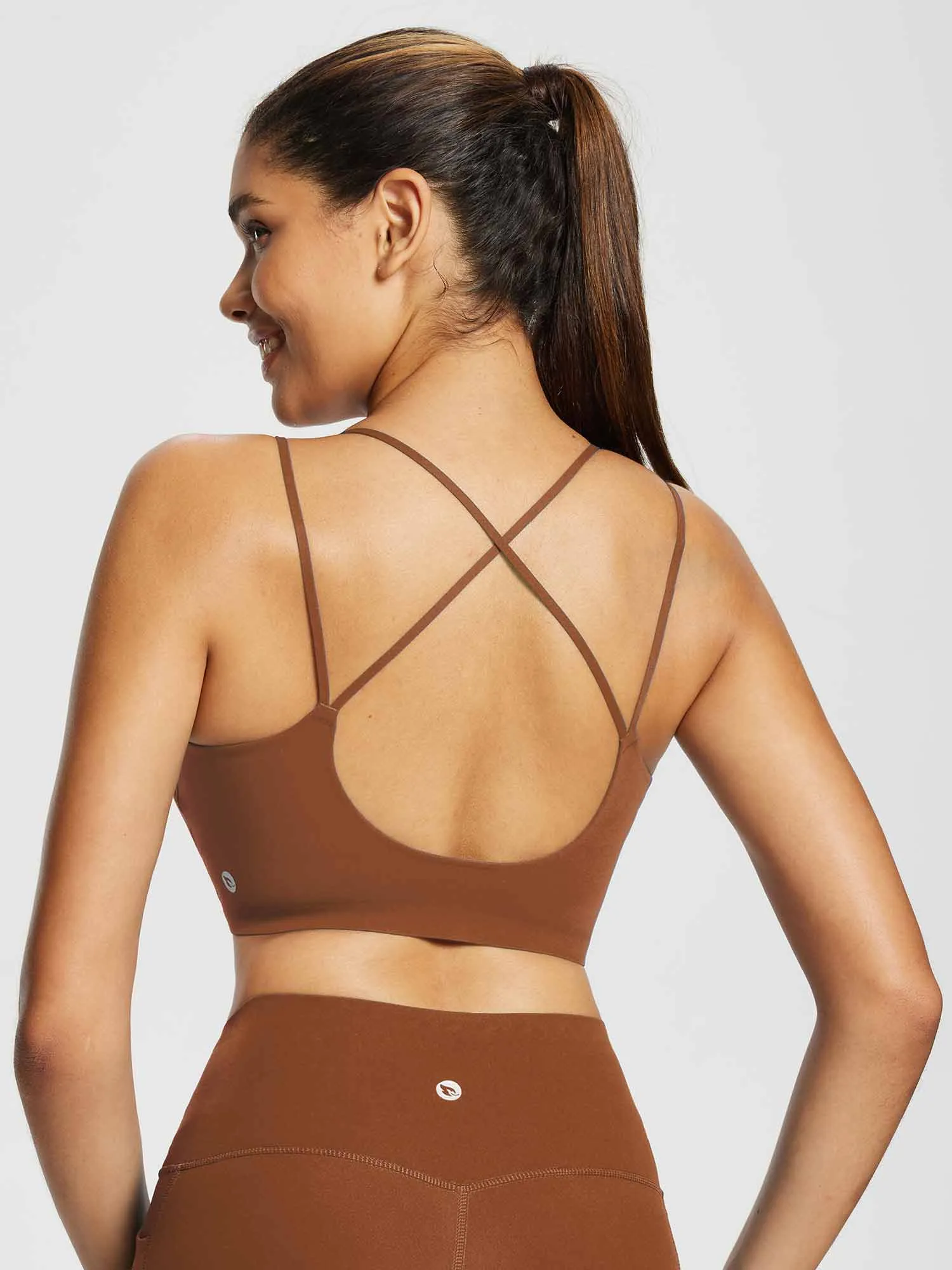 Freeleaf Cross-Strap Low-Impact Sports Bra
