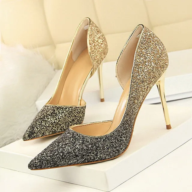 Glitteringly Pumps
