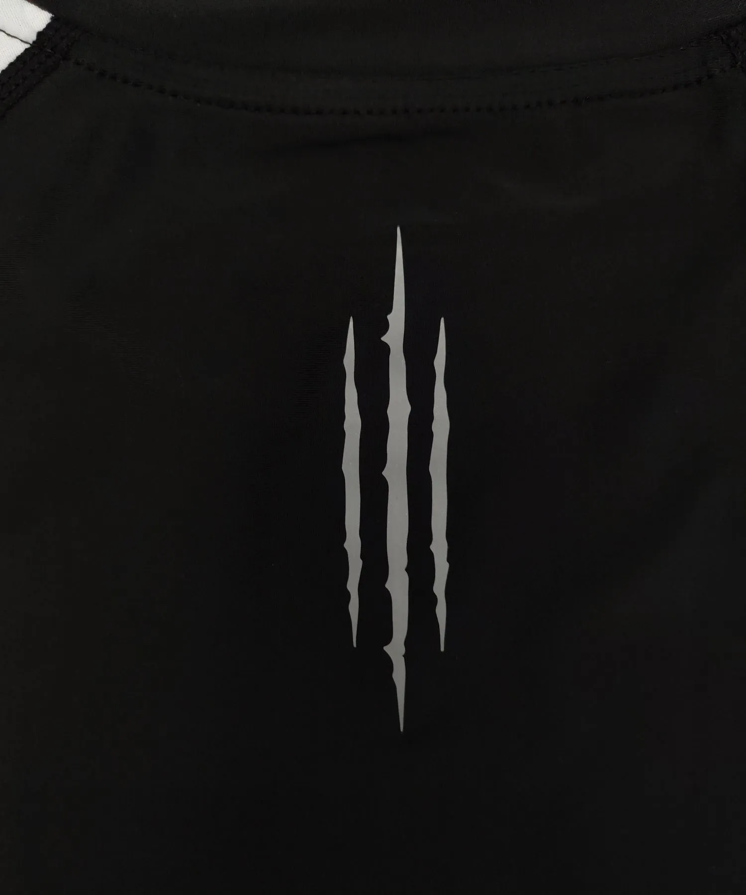 Graphic 2.0 UPF50  Long Sleeve Rash Guard for Men - Tattoo Wolf
