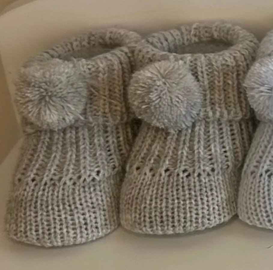 Knitted Pom Pom Booties