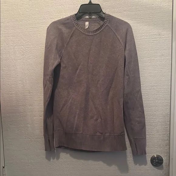 Lululemon tan soft Sweater size large