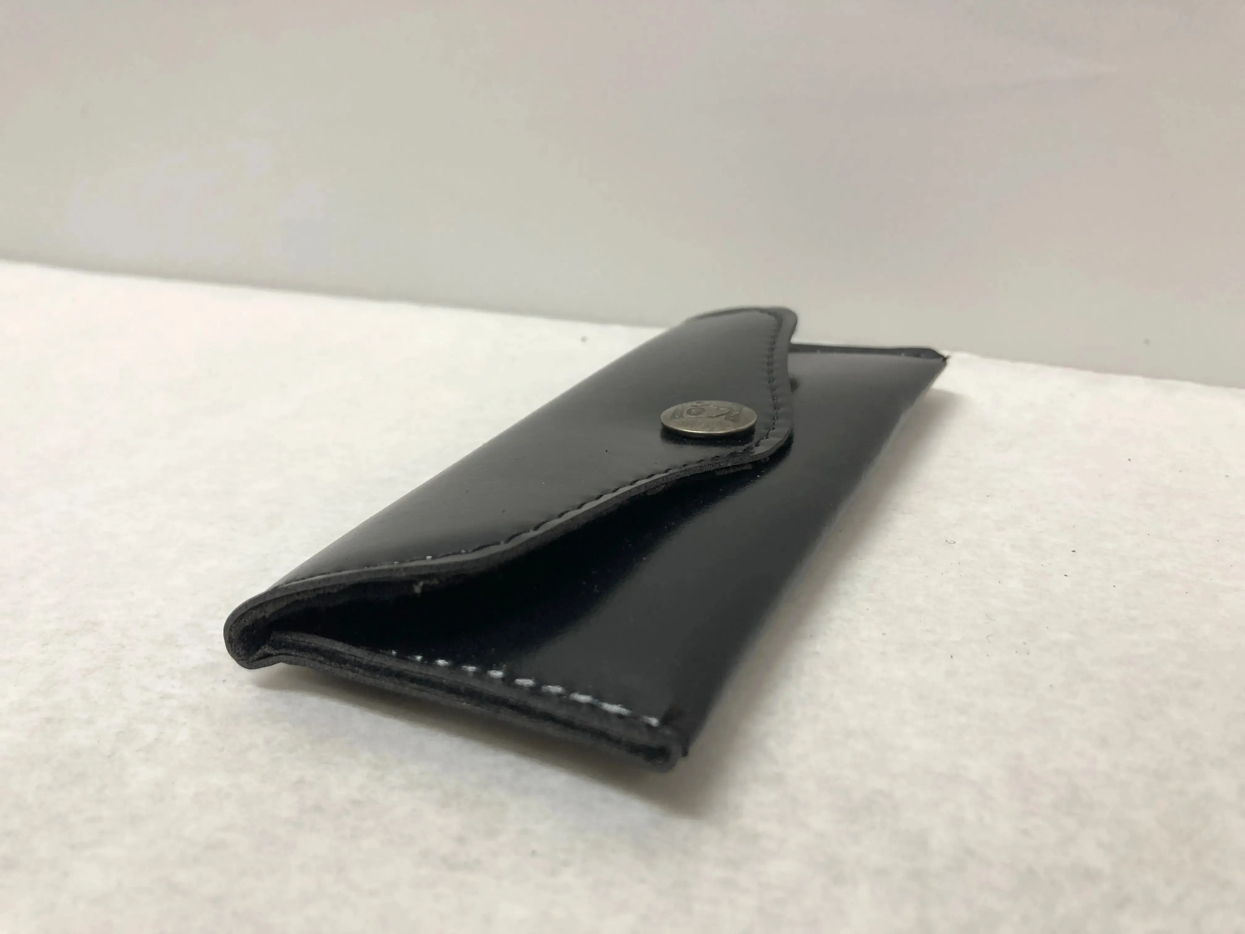 Made In The Shade Black Optical Eyeglass Button Close Case Storage | KMOPT-118