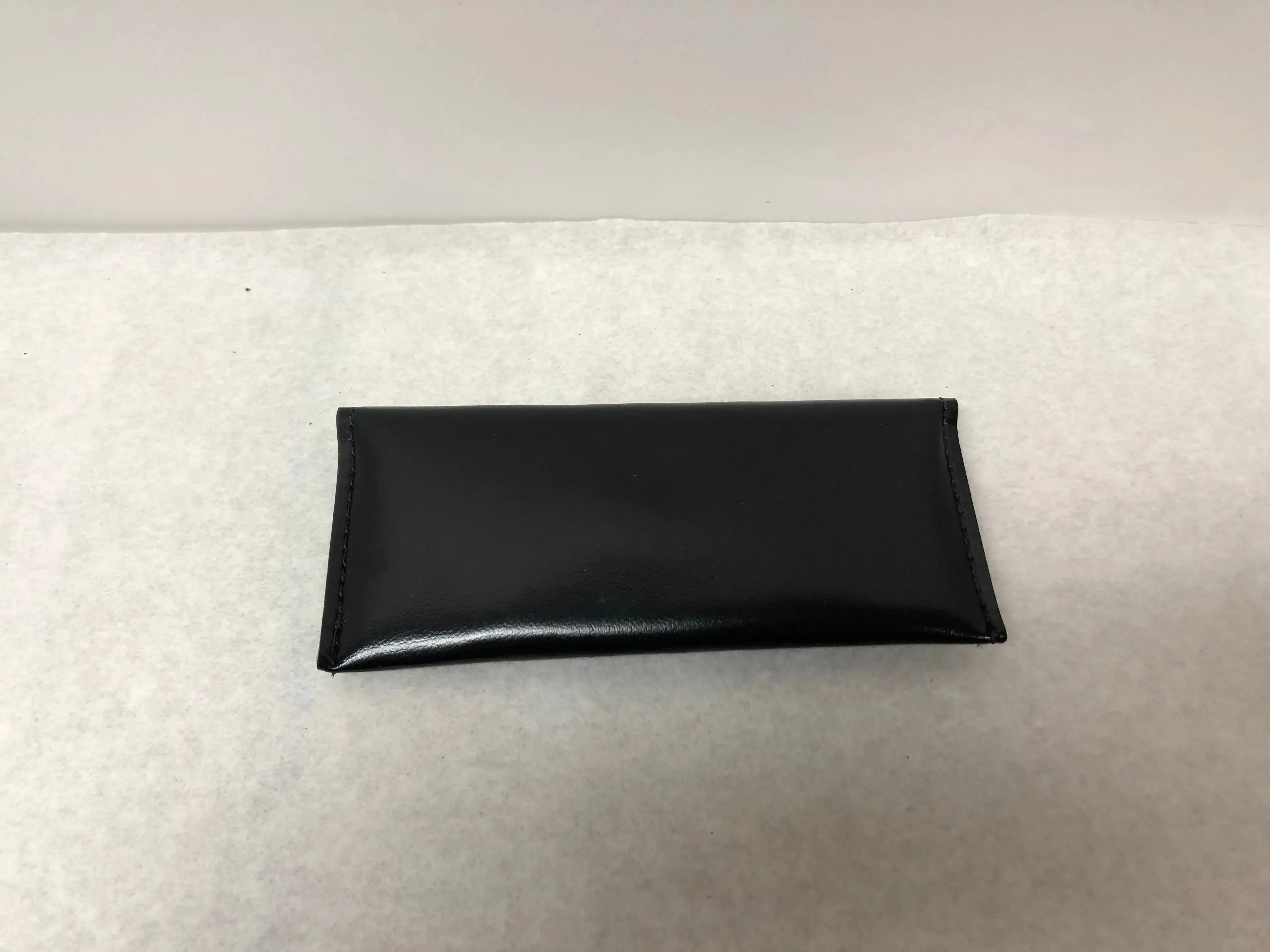 Made In The Shade Black Optical Eyeglass Button Close Case Storage | KMOPT-118