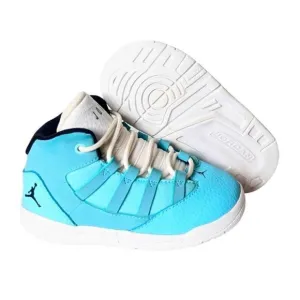 NIKE Air Jordan Max Aura TD Sneakers Size 8C