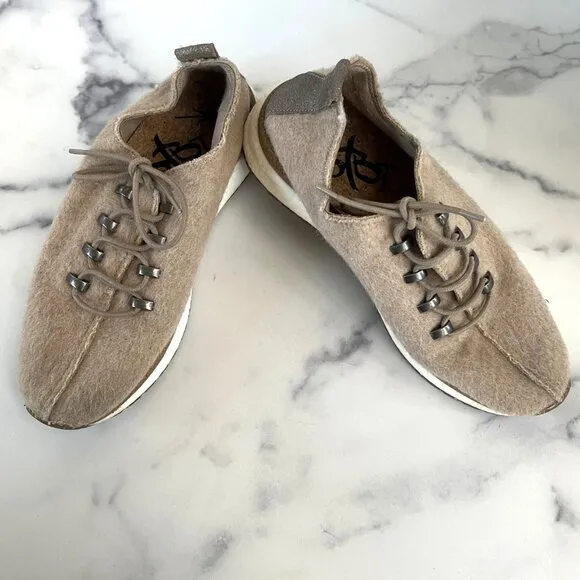 OTBT Courier Wool Sneakers, Natural, Size 9