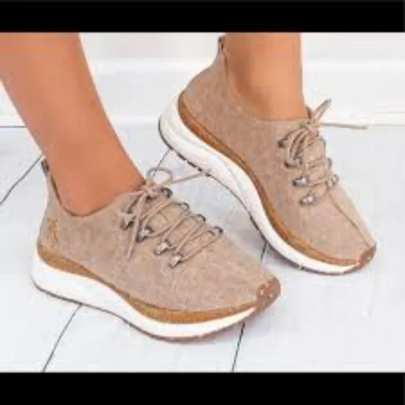 OTBT Courier Wool Sneakers, Natural, Size 9