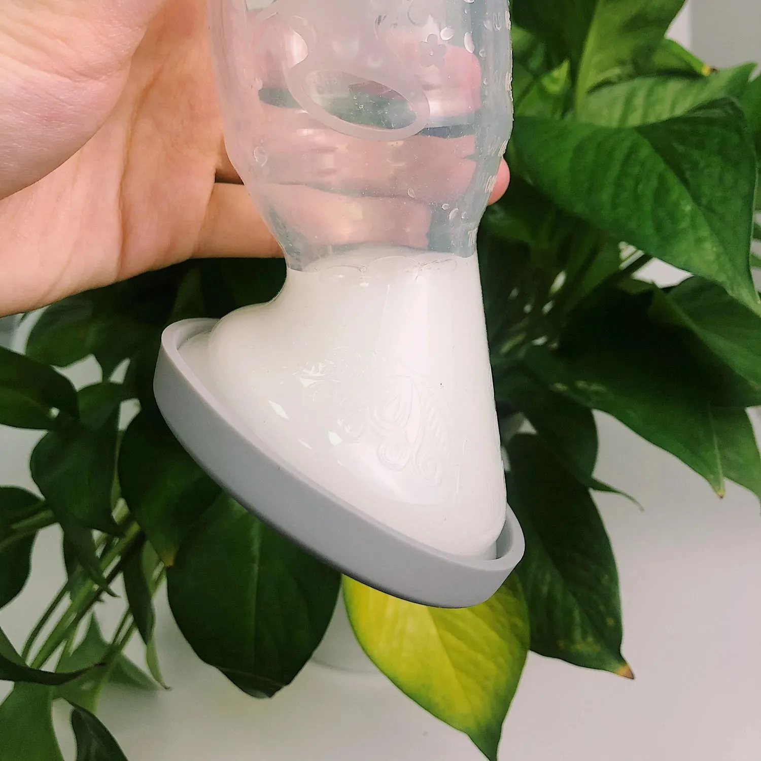 Silicone Breast Pump with Suction Base & Silicone Cap Gift Box (Generation 2 150ml)