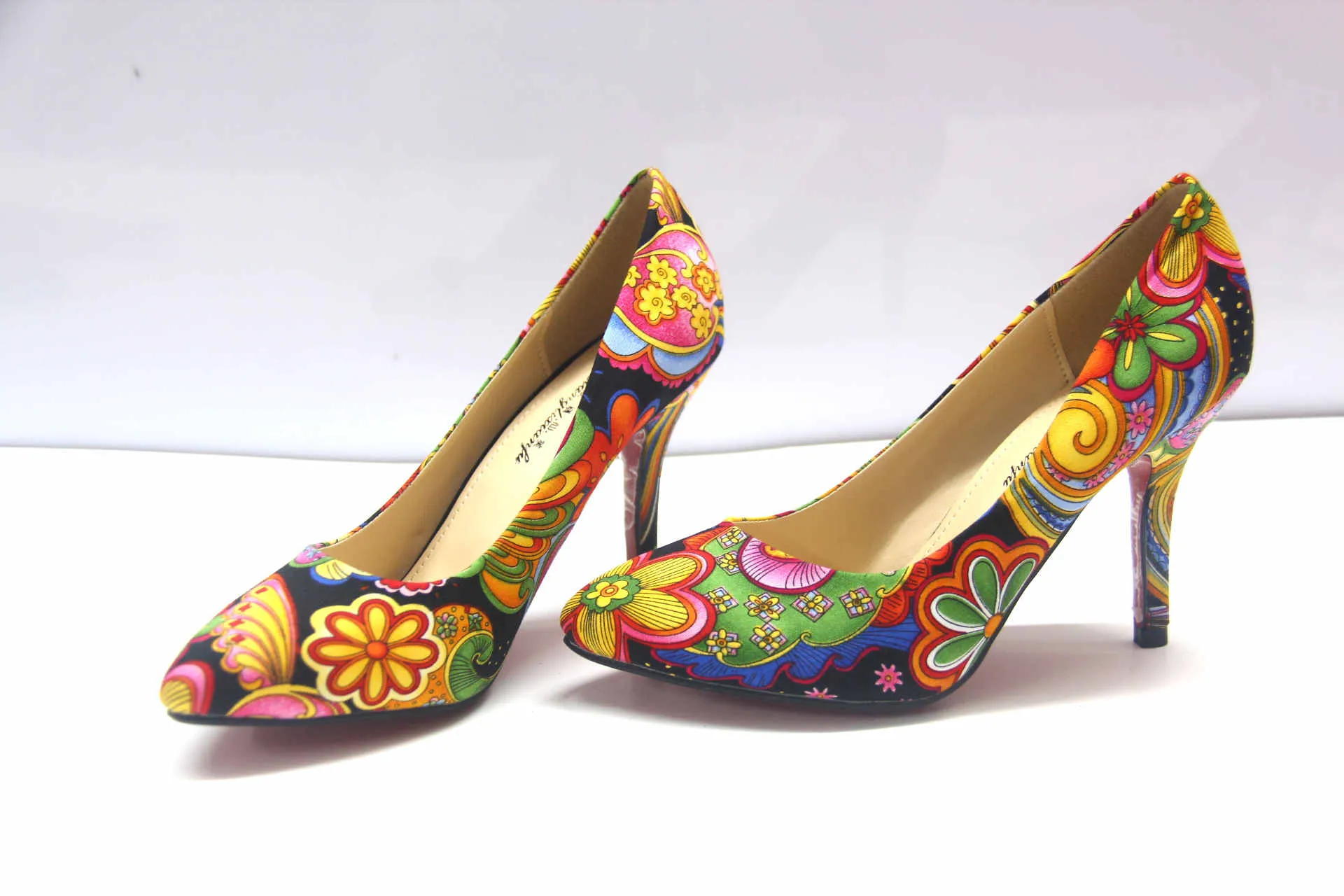 Spring Shallow High Heel Women's Shoes National Wind Retro Pointed Flowers Small Single Shoes