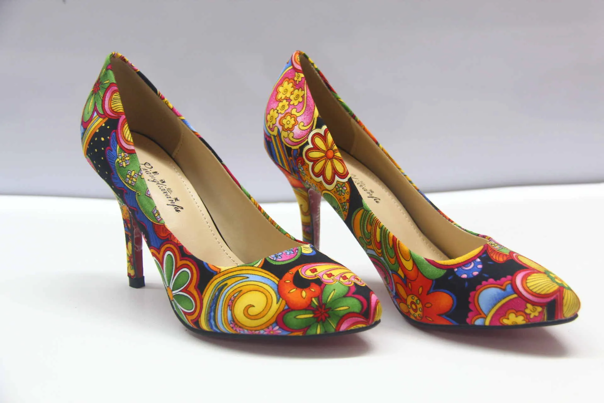 Spring Shallow High Heel Women's Shoes National Wind Retro Pointed Flowers Small Single Shoes