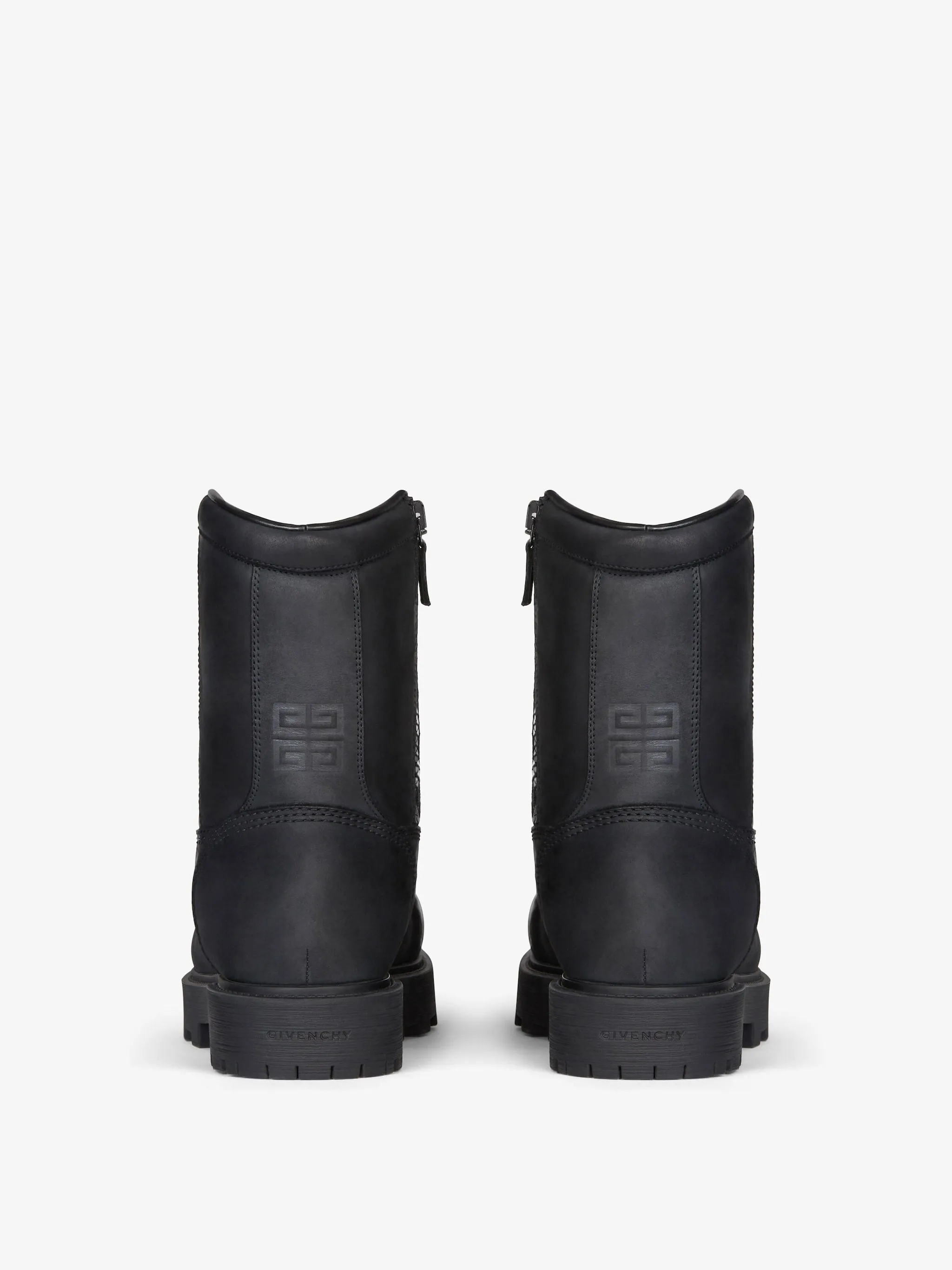 Storm ankle boots in nubuck with zip