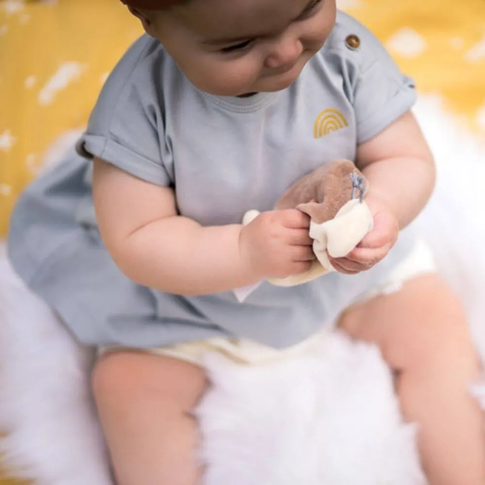 Tikiri Snail Scrunchie Toy
