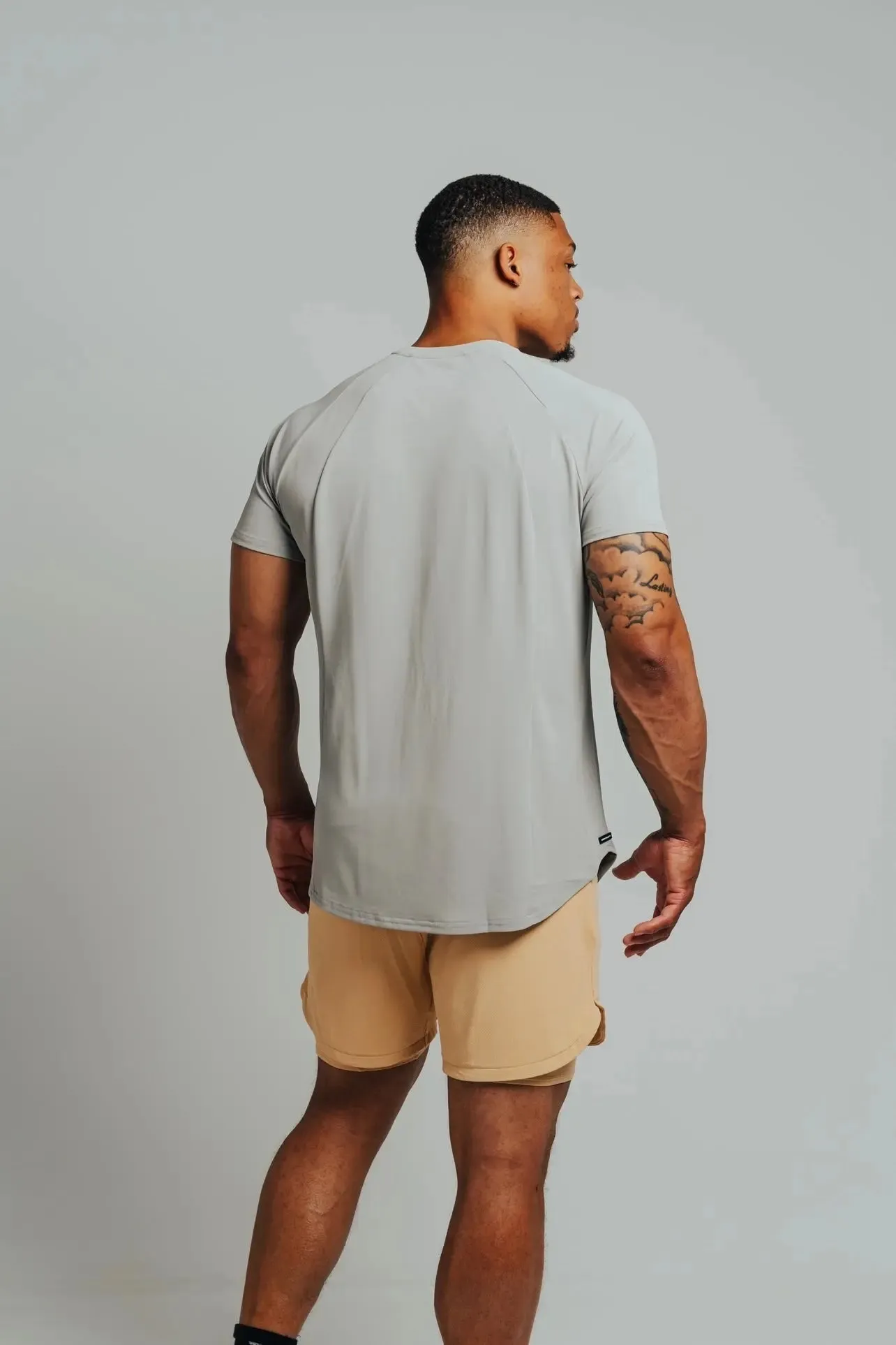 Total War Ai1 “Give Your All” Short Sleeve - Ghost Grey